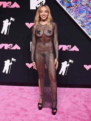 Tinashe almost nude in sheer see through dress at 2023 Video Music Awards